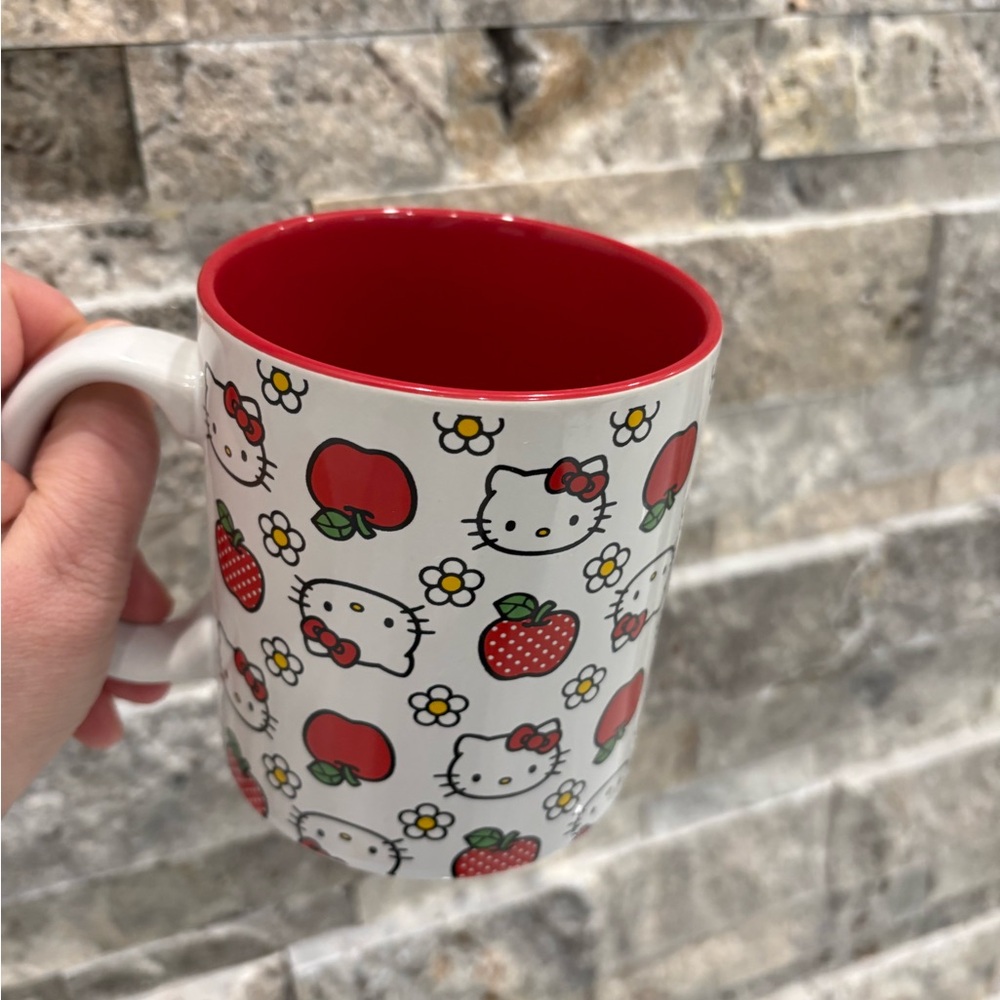 Hello Kitty Red‎ and White Mug new